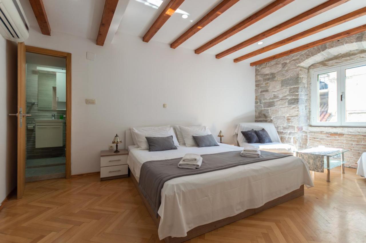 Camenno Apartments-The Heart Of Diocletian'S Palace-Open All Winter! スプリト エクステリア 写真