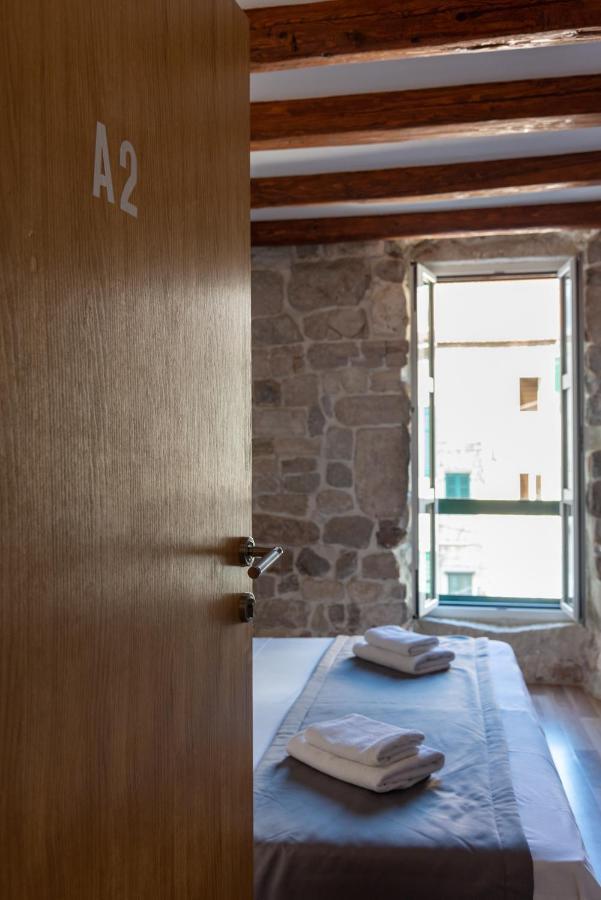 Camenno Apartments-The Heart Of Diocletian'S Palace-Open All Winter! スプリト エクステリア 写真
