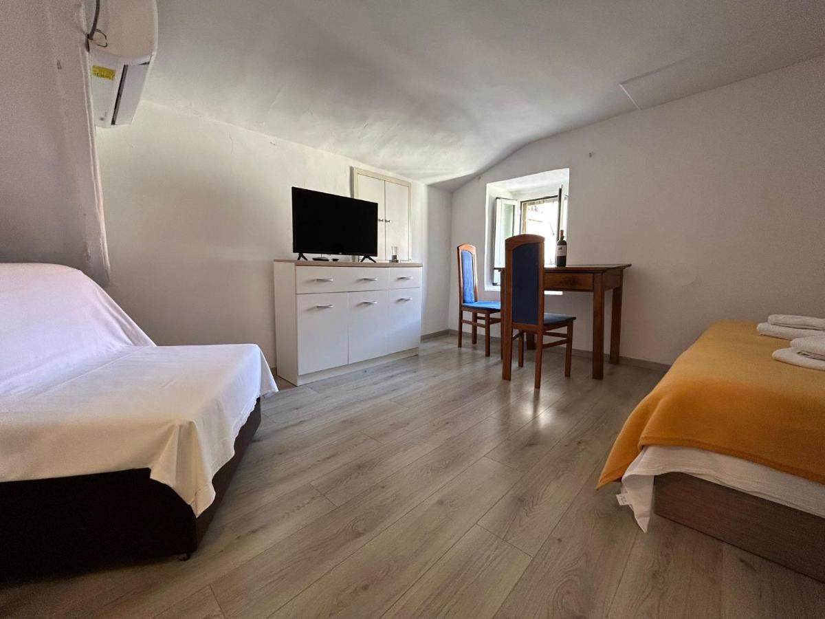 Camenno Apartments-The Heart Of Diocletian'S Palace-Open All Winter! スプリト エクステリア 写真